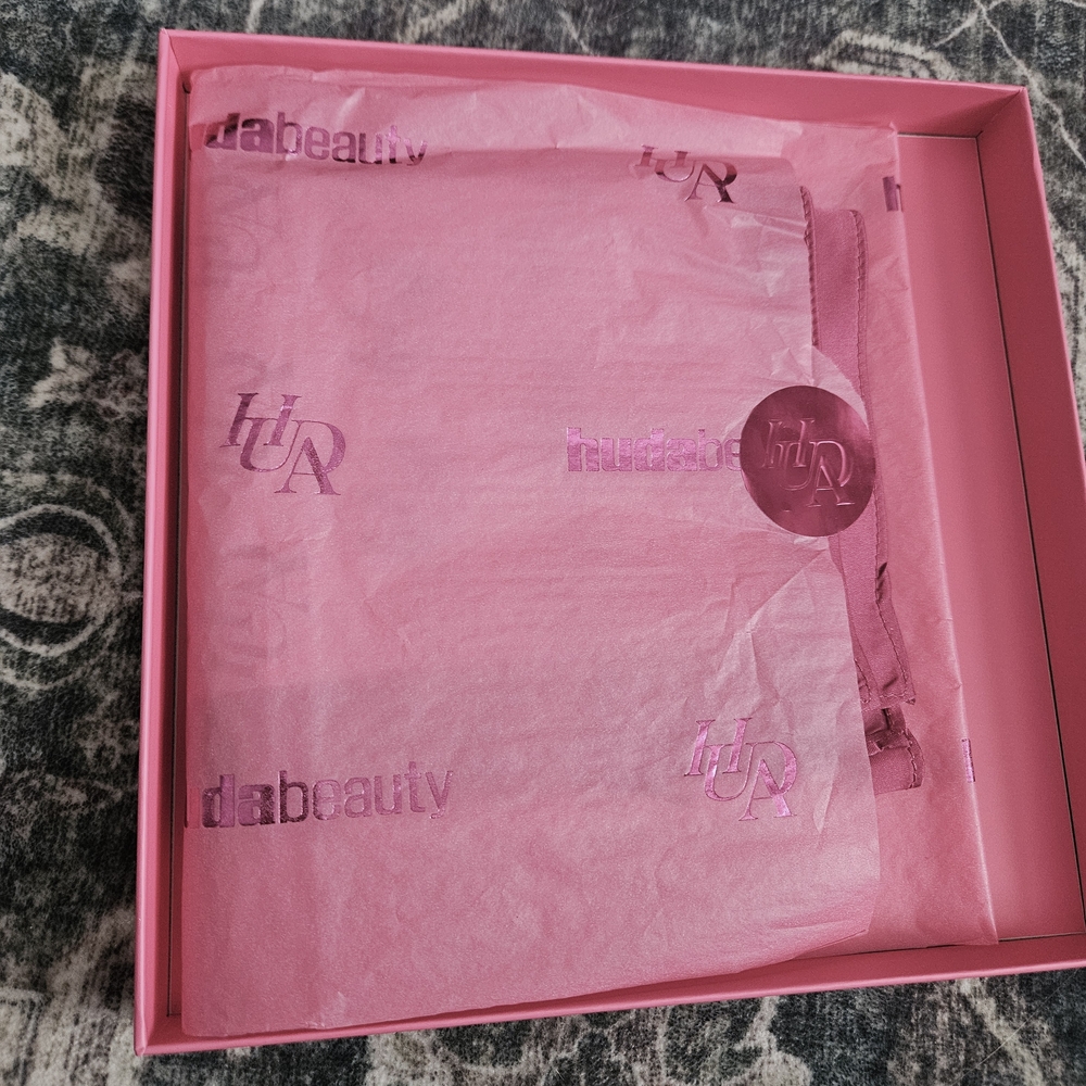 HUDA BEAUTY Pink Scarf - Picture 3 of 4